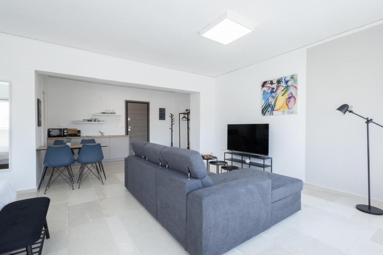 Hip And Fun Apt B Афіни Екстер'єр фото